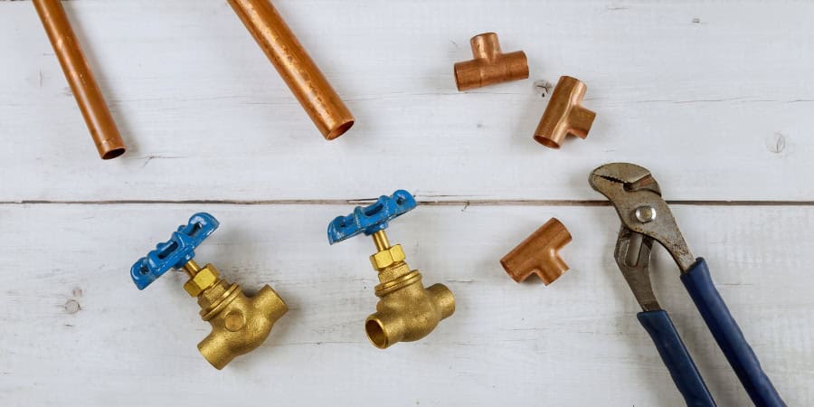 Brass fittings for plumbing pipe system with tools