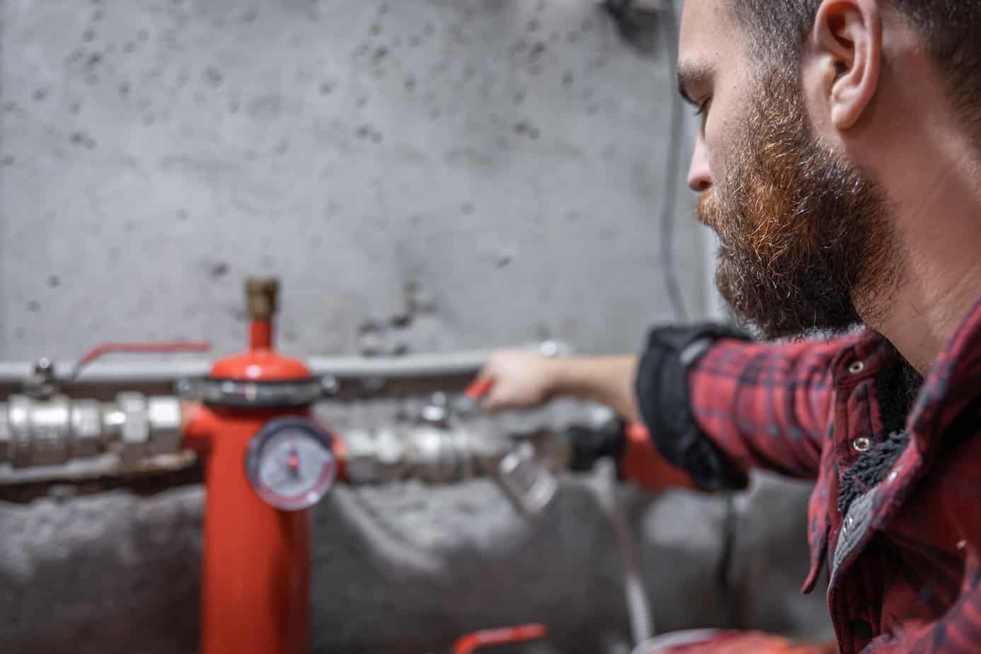 The man check pressure regulating valve